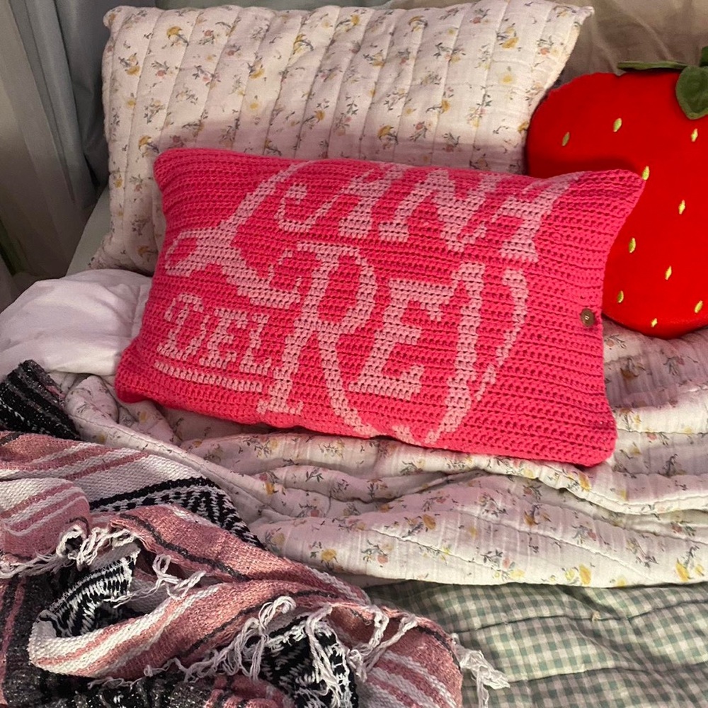 Handmade | Lana Del Rey Pillow Sham